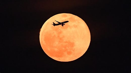 When is the next full moon? See lunar event calendar