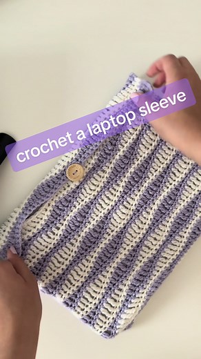 Crochet a Laptop Sleeve with Wave Stitch Tutorial