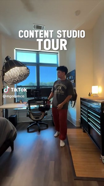 Explore Our Videography Studio: A Comprehensive Tour