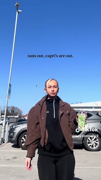 Why Capri Pants Are a Summer Must-Have