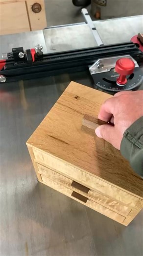 Some fun, small keepsake boxes from the last few weeks. #madera #woodworking #fypシ #keepsake #makersgonnamake #shorts #maker #wood #viralvideoシ #creative | Langston Parker