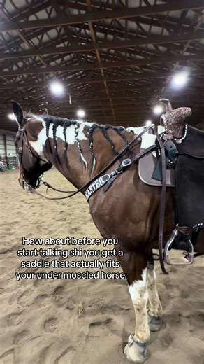 Choosing the Right Saddle for Barrel Racing