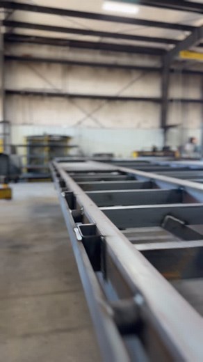 Sounds of hardwork and quality colliding in the shop💥💪🏼 #diamondttrailer #builtstrongerlastlonger #americanmade #madeinusa #heavyhaul #weldshop #hardwork #quality | Diamond T Trailer