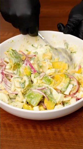 The Best Avocado Egg Salad Recipe 🥑🥚 #AvocadoSalad #EggSalad #HealthyLunch