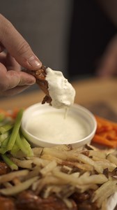 Alitas búfalo chipotle 🔥 #wings #alitas #asmr #recetas | Munchies Lab
