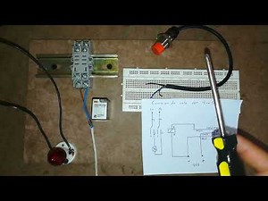 connection circuit of a sensor with a relay