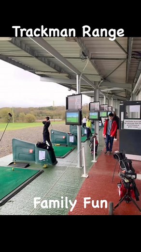 Fun for all the family on Trackman Range at Green Valley Golf Academy | GreenValley GolfAcademy