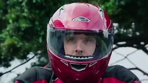 115K views · 1.3K reactions | RIDE TO LIVE 由澳洲政府制作的交通安全片段，採用影分身的虛擬影像，引導出多變的街道，駕駛快車的危險性。而精明的駕駛者，也要時刻保持警戒心，應付突變的道路。最重要的一句，安全為上。 | moto-one.com.hk | Facebook