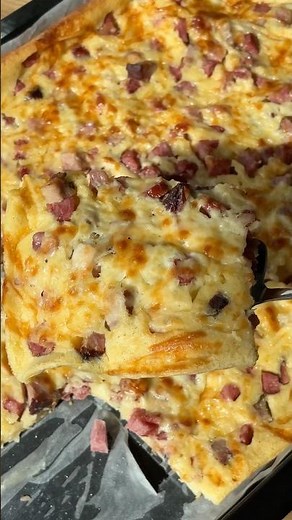 Reteta Pizza Simpla din 3 Ingrediente