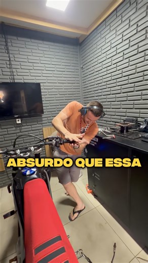 CRF 300F: A Moto Mais Forte do Brasil com Nitro!