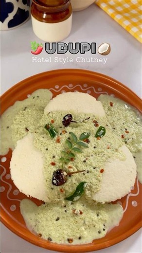 Udupi Style Coconut Chutney | Authentic South Indian Chutney Recipe #shorts #food #recipe