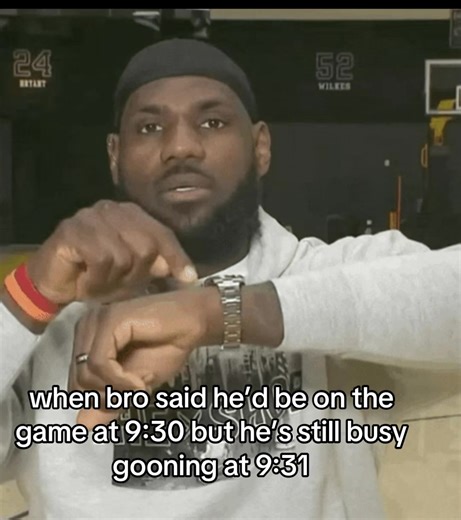 So I lowk just join in 😂✌️ #hb #game #fyp #lebron