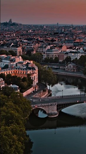 This Is Why Everyone Falls in Love with Paris !