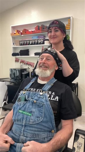 Lauren Rosen • AZ Hair Stylist & Barber on Instagram: "Not the moth flying at me😭 #hairconsultation #beardtrim #azbarber"