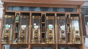 Découvrez la magie de la torréfaction grâce à 'Tip top Coffee' - RTBF Actus