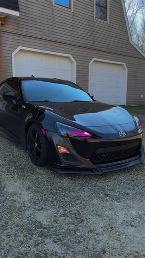 @maxxine🕷️ The 2016 Scion FR-S is a lightweight, rear-wheel-drive sports coupe known for its balanced handling, developed with Subaru(which sells the BRZ). It features a 200-hp, 2.0L Subaru boxer engine, a low center of gravity, and a choice of 6-speed manual or automatic transmissions, with 2015 updates including suspension tuning for less body roll and a new shark fin antenna. It's praised as an affordable, fun-to-drive car that emphasizes driver engagement over raw power, with standard featu