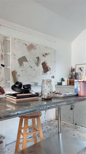 When I first started selling my art online I opened up an etsy shop because that’s what everyone else was doing. I also tried selling on Saatchi. It seemed too good to be true. And it was. I never sold a thing on Saatchi. And I didn’t sell enough art on etsy to even pay for my groceries. BUT even though those things didn’t work out I DID figure out how to make 100k a year from my art. and it all started by figuring out who my ideal client was, and making MY art perfect for them. These are the se