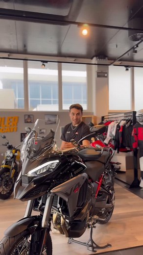 Hill Holder 🏍️ a cosa serve e come si attiva ⛰️ Ce lo spiega il nostro Ale 🧑🏻‍🔧 📍 SS 16, 169, Misano Adriatico RN 📞 0541 1572232 #ducatirimini #bullbikes #ducati | Ducati Rimini