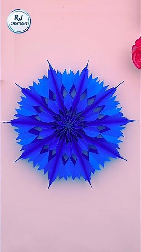 DIY Paper Snowflakes | Christmas Decor