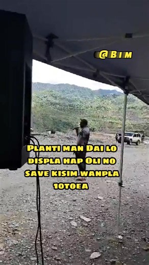 Leader of the Panguna landowners in support of Ishmael Toroama, making a bold statement today at Panguna Mine Pit area, challenging the Panguna LOs on the issue surrounding Panguna, especially when Bougainville is at the peak of its independence process. Original video Credit: loyd Dii Rasta #Bougainville #Panguna | Bougainville Independence Movement