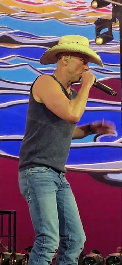 When the Sun Goes Down - Kenny Chesney at #TheSphere #kennychesney #countrymusic #music #concerts #