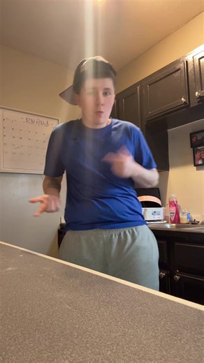 🤏🏻🥢skizzie17🥢🤏🏻 (@trvpmon3yskizzie)’s videos with original sound - Dj BATMAN