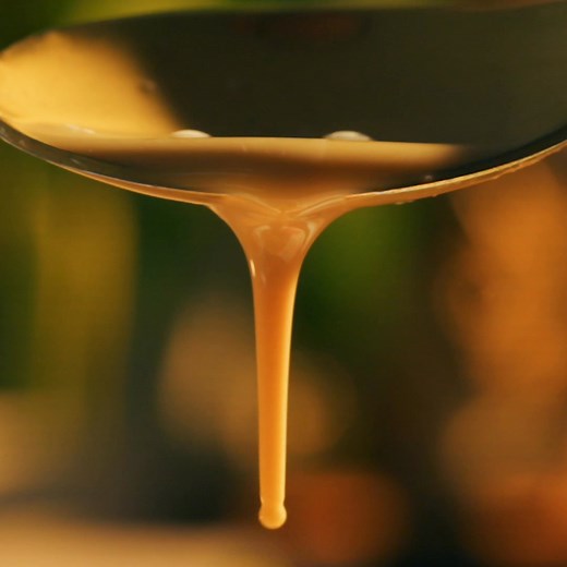 Discover the hidden world — 65mm T2.9 2× Macro Cine Lens ✨ Every drop, every ripple, every surface texture tells a story. Shadows and light reveal intricate details, turning the everyday into a cinematic masterpiece. 🎞️ 📸Photographer @mj.photo.studio 7Artisans #7artisansnew #7Artisanscine #INFINTE #MacroLens #MacroCinematography #65mmT29 #cinelens #filmmaking #cinematography #filmgear | 7Artisans