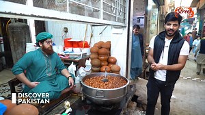 Famous "Haji Jameel Fish Corner" & "Ghulab Jamun" from Sharaqpur is the next target on Danyal Sohail's street food quest. Watch our New Episode today at 5:00 PM, Only on Discover Pakistan TV #streetfood #DanyalSohail #FishCorner #JameelFish #GhulabJamun #Sharaqpur #FoodReview #DiscoverPakistan | Discover Pakistan