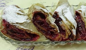 Višnje, puding, keks - Neodoljivi sastojci za najsočniju pitu.Pravi užitak - Smazali je ONI KOJI NE POSTE.