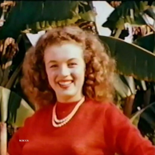 Norma Jeane aka Marilyn Monroe rare colour modelling test for the Bluebook modelling agency 1945 *SF