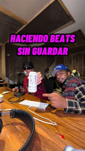 Creando ritmos inolvidables con Robot 95 y Simpson Ahuevo