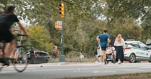 In Central Park, Pedestrians, Horses and E-Bikes Battle for Space