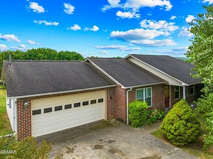 356 St. Edwards Drive, Dandridge, 37725