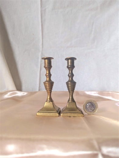 Pair of Vintage Brass Candlesticks - Etsy