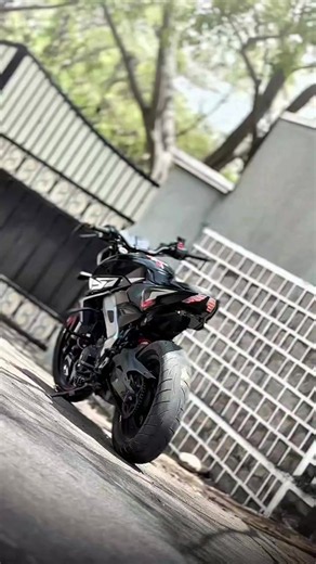 Pulsar NS400 review: quick look and highlights