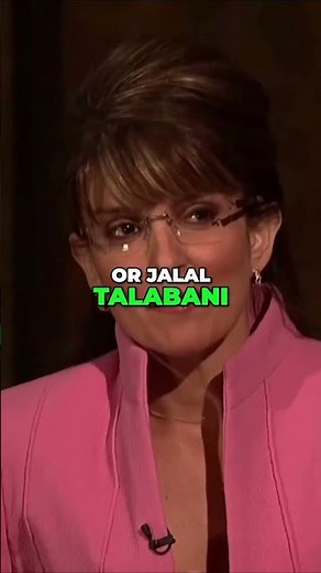 Tina Fey as Sarah Palin With Amy Poehler as Katie Couric #celebritynews #tinafey #snl #amypoehler