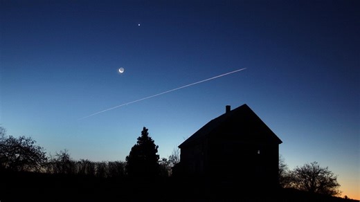 Six planets will align in the sky this weekend. Here's how and when to see the 'planetary parade'