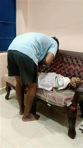 माँ❤️🙏🏻#maa #maakapyar #maakaashirwad #parmeshwar #pyar #seva #amma #swarg #puja #caring #viralshort