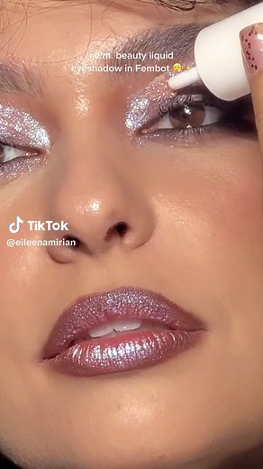 Achieve Dramatic Look with R.E.M. Beauty Liquid Eyeshadow in Fembot