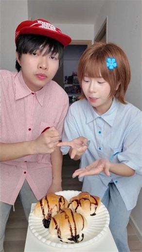 Oẳn tù xì ăn bánh 🥯