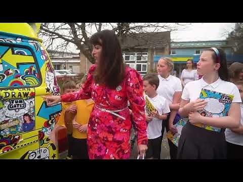 You Can Draw Tom Gates tour with Liz Pichon