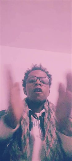 Chelenkoo Show (@chelenkoshow)’s videos with Fireflies (STEM bass) - Altitude Music / BMGPM