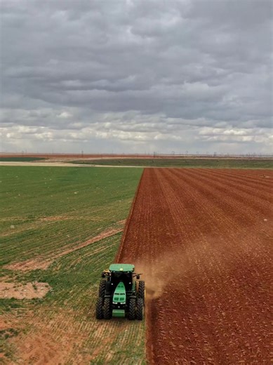 Time-lapse in 30mph wind #plow #tractor #agriculture | tractor