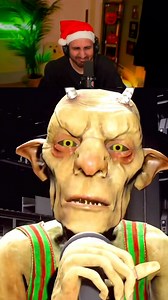 The Rapping Elf 😂🎤 | xAcceptiion