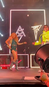 445K views · 9.4K reactions | LAS "PERRISIMAS TOUR " EN LAREDO #universopopmusic #PaulinaRubio #AlejandraGuzman #perrisimastour | Universo POP music | Facebook