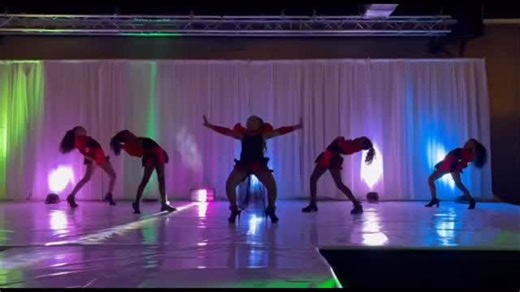 𝐓𝐡𝐞 𝐖𝐚𝐥𝐤𝐢𝐧𝐠 𝐁𝐞𝐚𝐬𝐭 𝐁𝐚𝐛𝐲 𝐁𝐞𝐚𝐬𝐭’𝐬🐯 on Instagram: "The Walking Beast Mini Models Intro @ The Dreamchasers “ Hearts Sold Seperately “ Showcase ♥️ - • Led By : Head Captain Of The WB Minis🎀 STAR BEAST 🦁 - Mix | @thaboyrodd 🪡 | @iam.chanta_ x @yup_im_shy - #Howb #THEWALKINGBEASTMODELZ #wbminimodels"