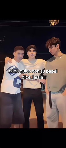 Social Dynamics and Roles in Relationships