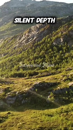 Tahimik ≠ shallow. Silence hides depth. 🌊 Introverted Mind #pinoy #introvert #depth #balance #presence