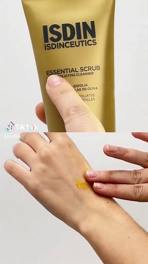 ¿Piel grasa? Esta rutina de día en 5 pasos te interesa. 💚☀️ Guárdatela para tenerla siempre a mano. 🤩 #ISDIN #ISDINCEUTICS #OilySkin #SkincareRoutine #DayRoutine