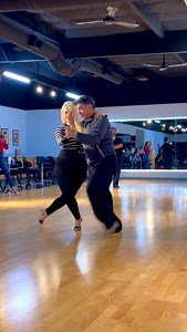 The passion of Tango begins with the basics. 💃🏼🕺🏻 Is good to learn new elements but make sure you execute well the fundamentals: embrace, walk, extension of your legs and feet, pivots, upper body disassociation etc…. Never forget that Tango is much more than just steps—it’s CONNECTION. Connection with yourself, your partner, the music, the dance floor, and the others around you. Dance is pure MEDITATION 🧘🏼‍♀️🧘🏻‍♂️. It frees you from the past and future, bringing your focus entirely to th